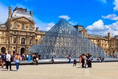 louvre queue